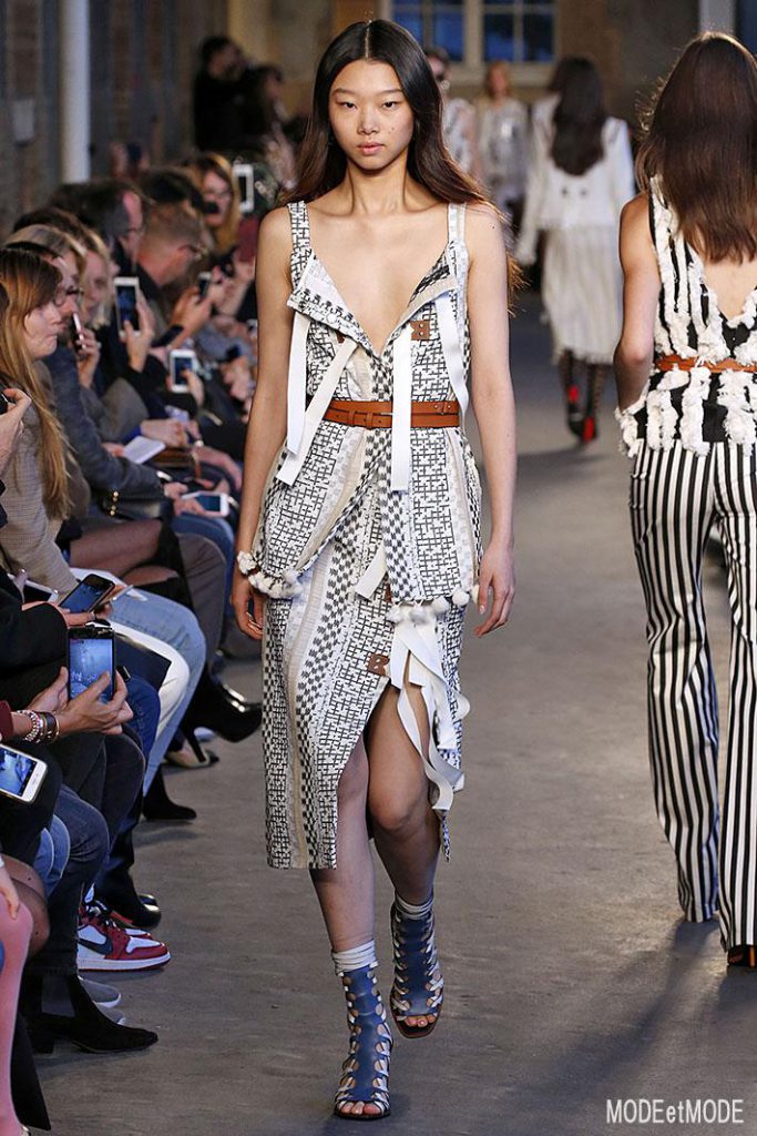 ALTUZARRA_ss18_026