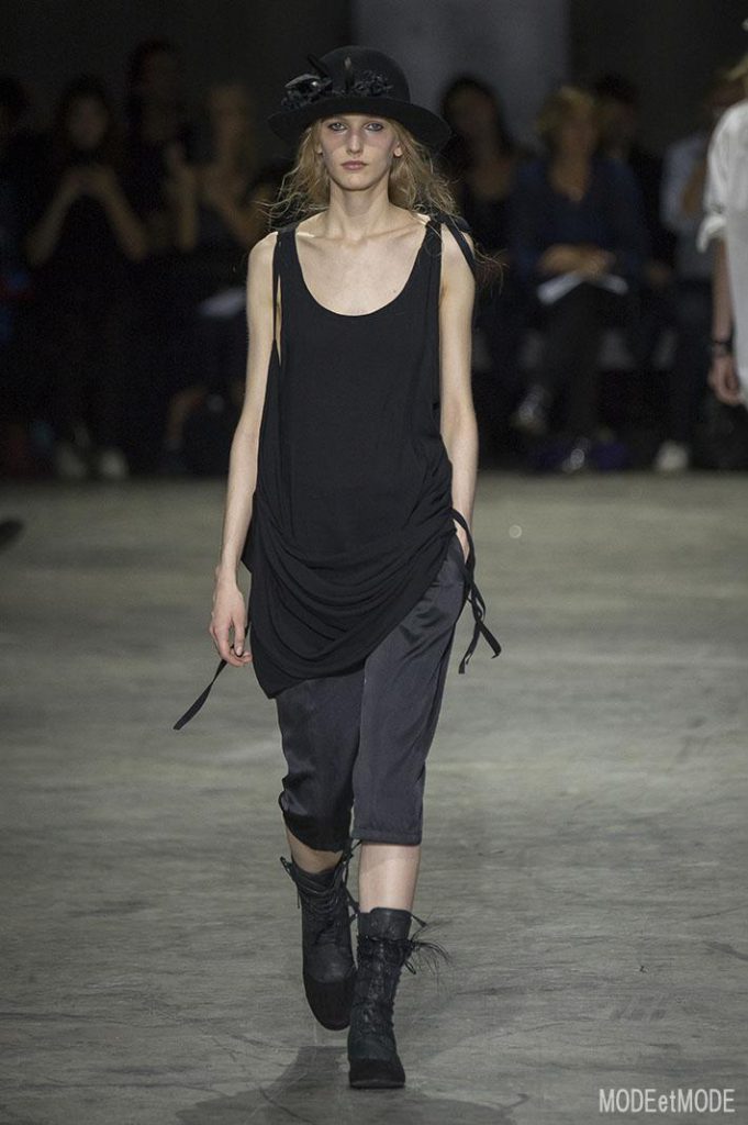 ANN_DEMEULEMEESTER_ss18_008