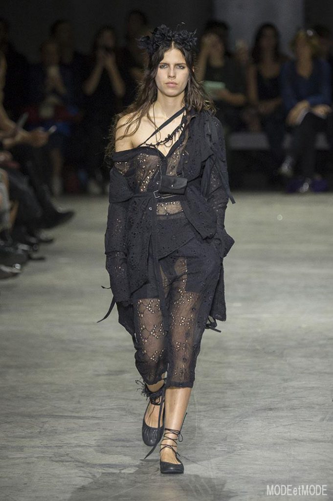 ANN_DEMEULEMEESTER_ss18_010