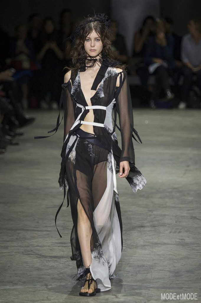 ANN_DEMEULEMEESTER_ss18_024