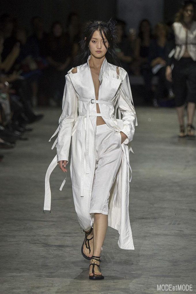 ANN_DEMEULEMEESTER_ss18_025
