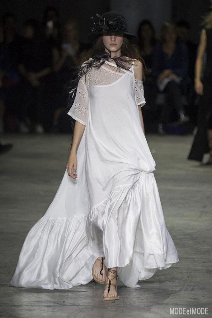 ANN_DEMEULEMEESTER_ss18_034