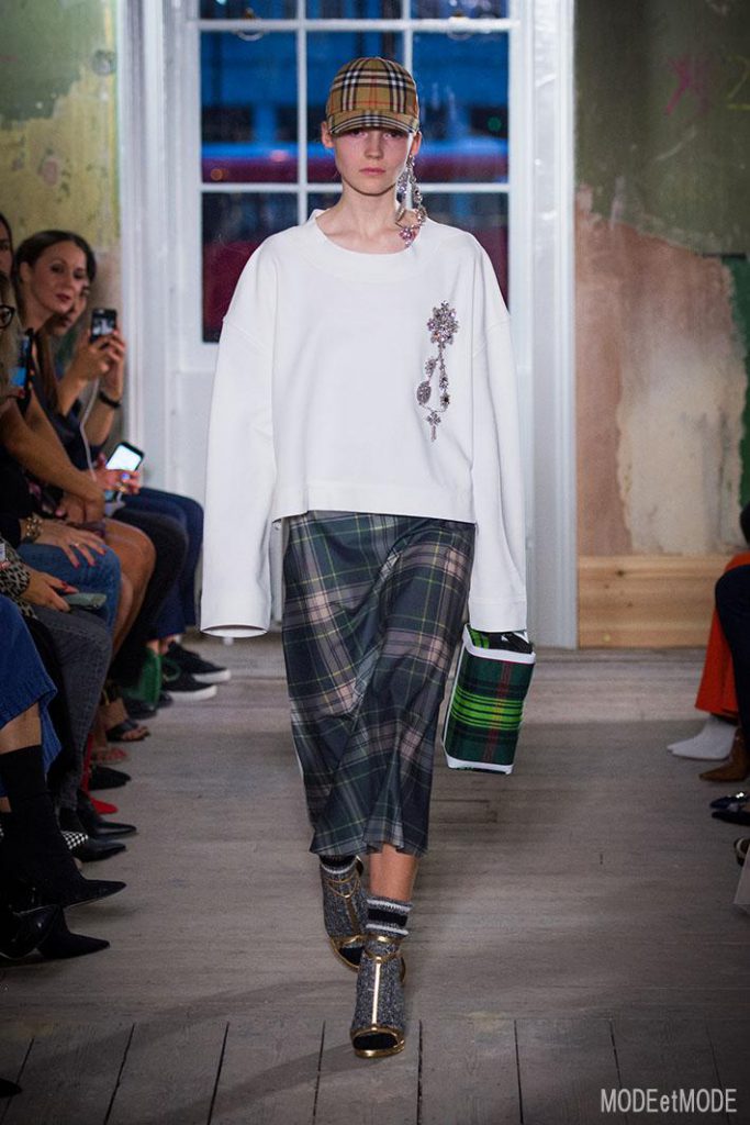 BURBERRY_ss18_010