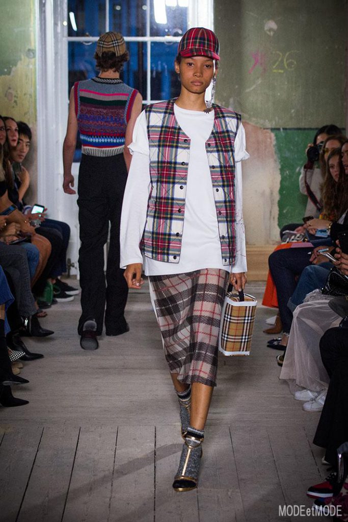 BURBERRY_ss18_028