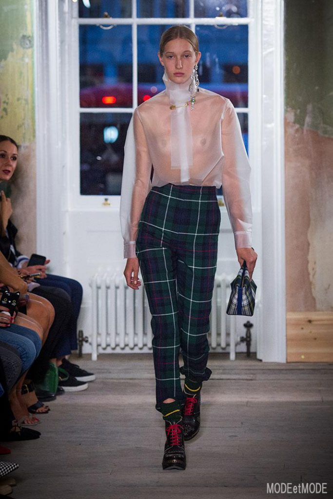 BURBERRY_ss18_032