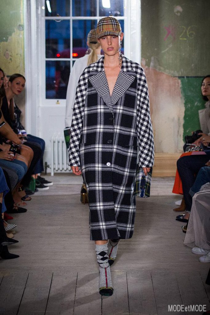 BURBERRY_ss18_033