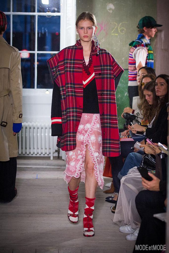 BURBERRY_ss18_047