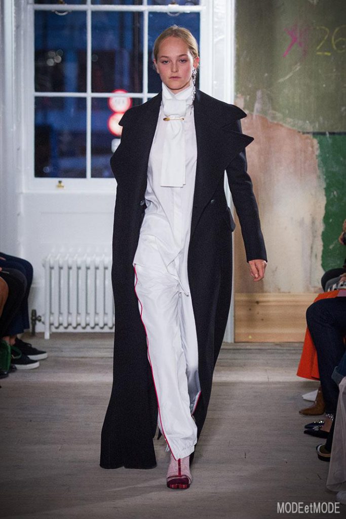 BURBERRY_ss18_048