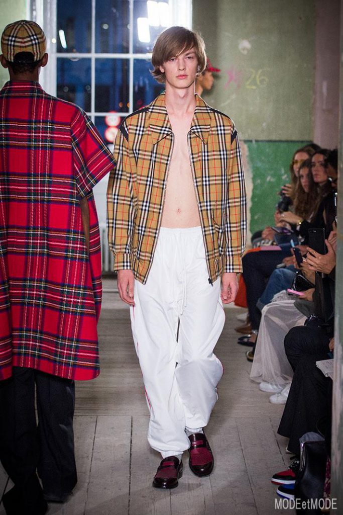 BURBERRY_ss18_053