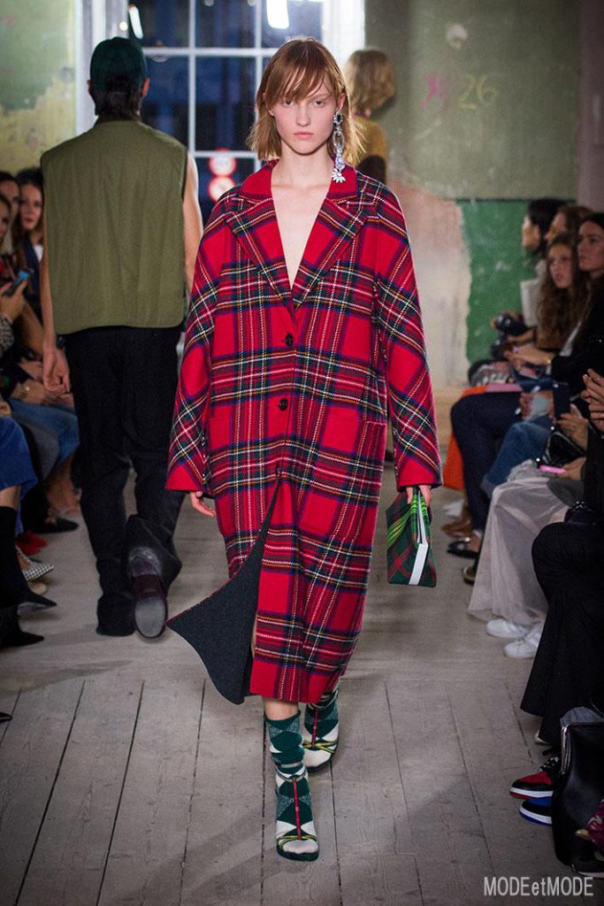 BURBERRY_ss18_061