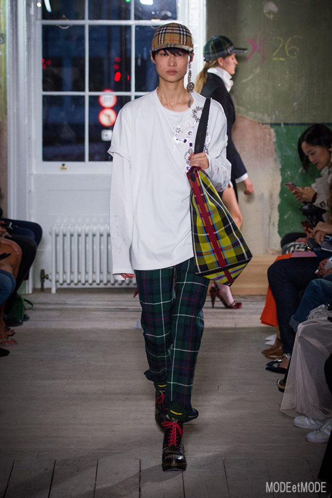 BURBERRY_ss18_066