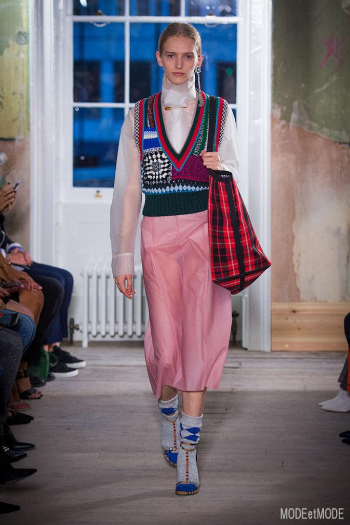 BURBERRY_ss18_067