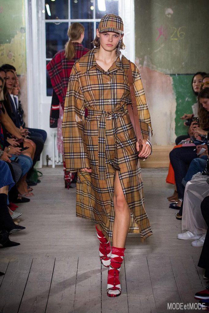 BURBERRY_ss18_071
