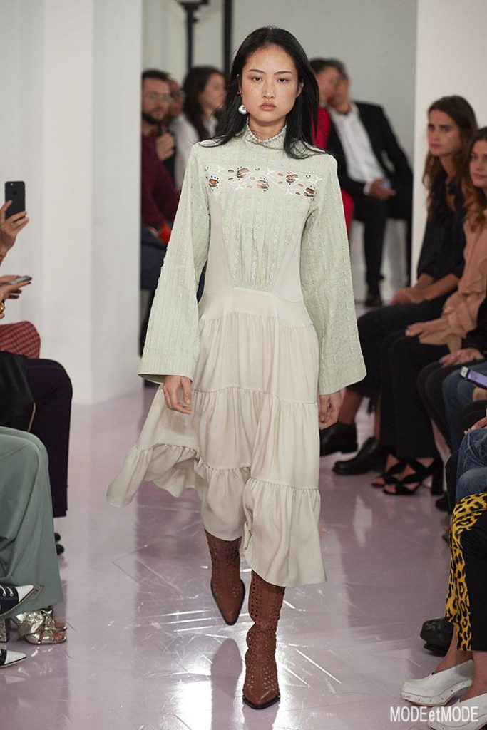CHLOE_ss18_002
