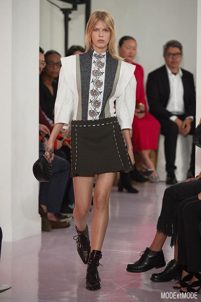 CHLOE_ss18_004