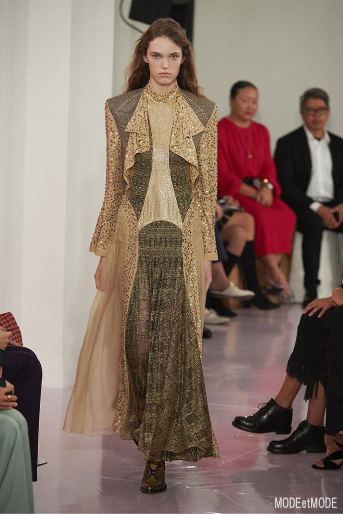 CHLOE_ss18_052