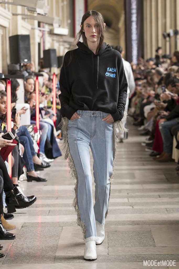 EACH_OTHER_ss18_018
