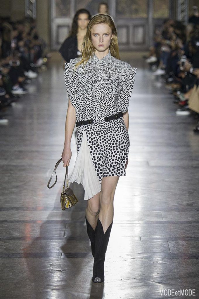 GIVENCHY_ss18_011