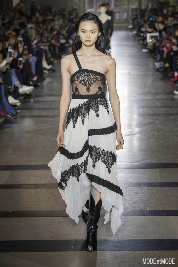 GIVENCHY_ss18_056