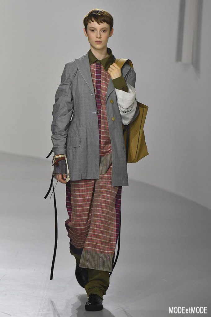 LOEWE_ss18_035