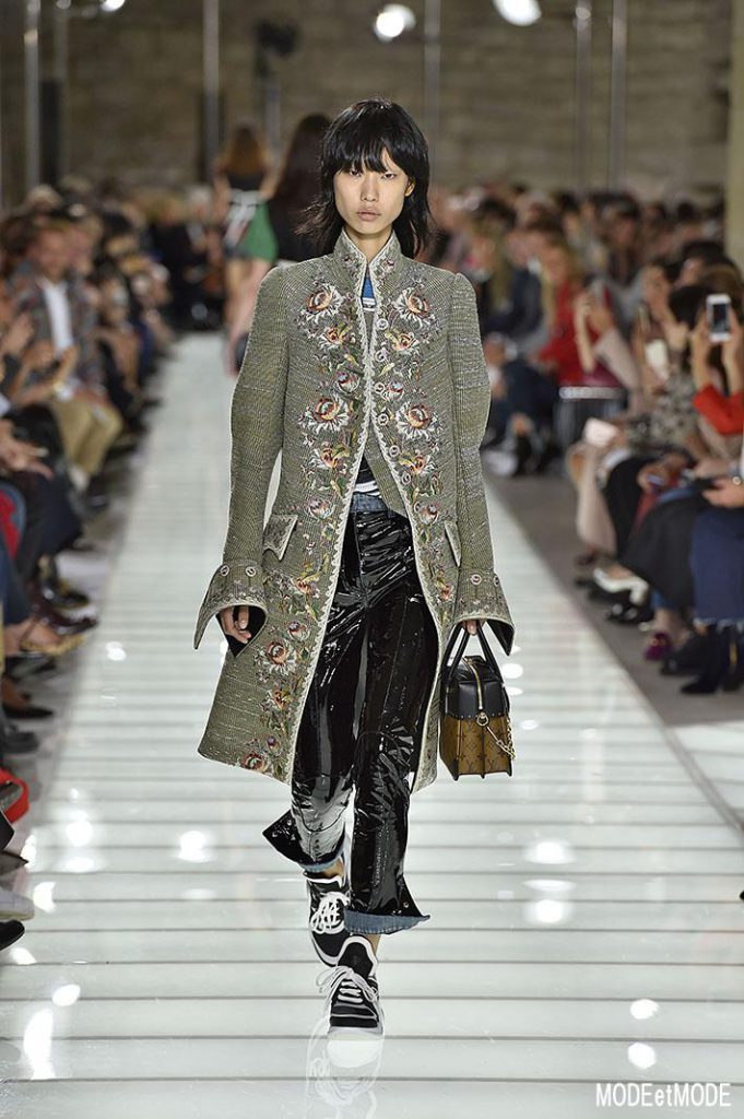 LOUIS_VUITTON_ss18_024