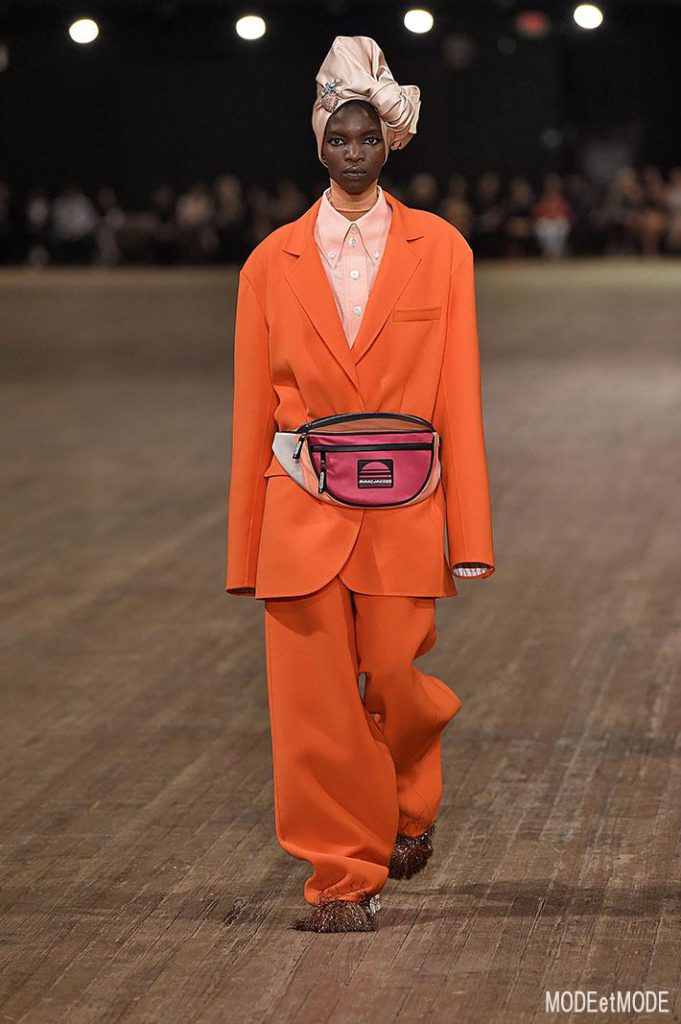 MARC_JACOBS_ss18_001