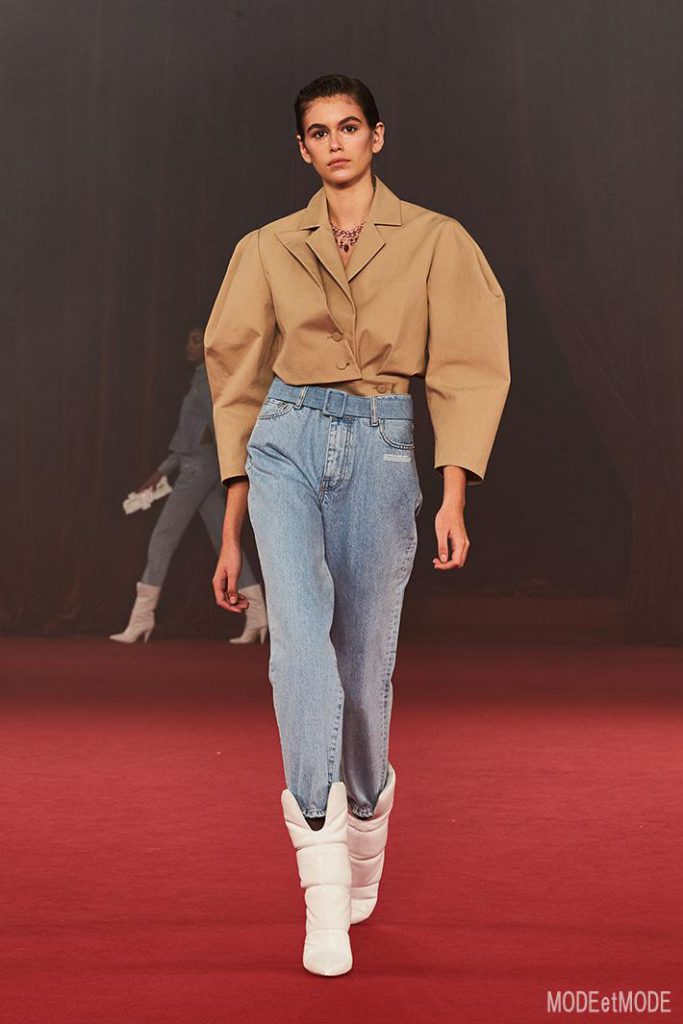 OFF_WHITE_Virgil_Abloh_ss18_035