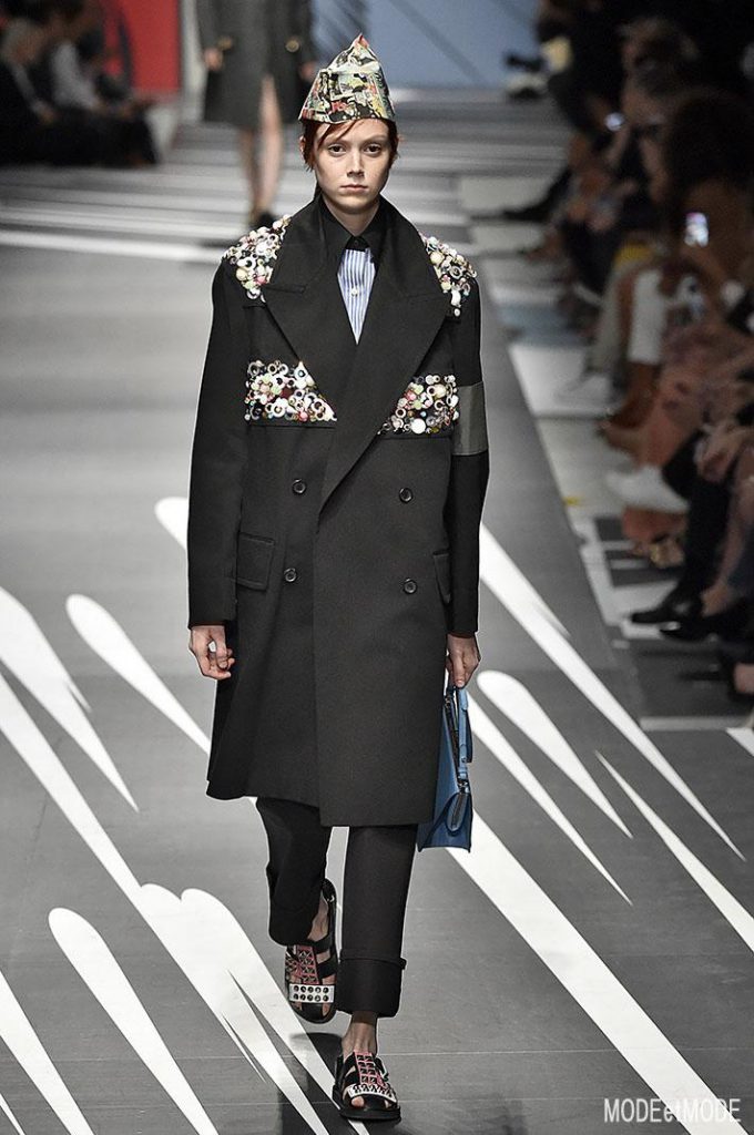 PRADA_ss18_049