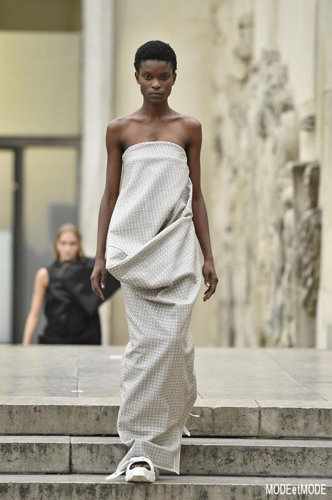 RICK_OWENS_ss18_011