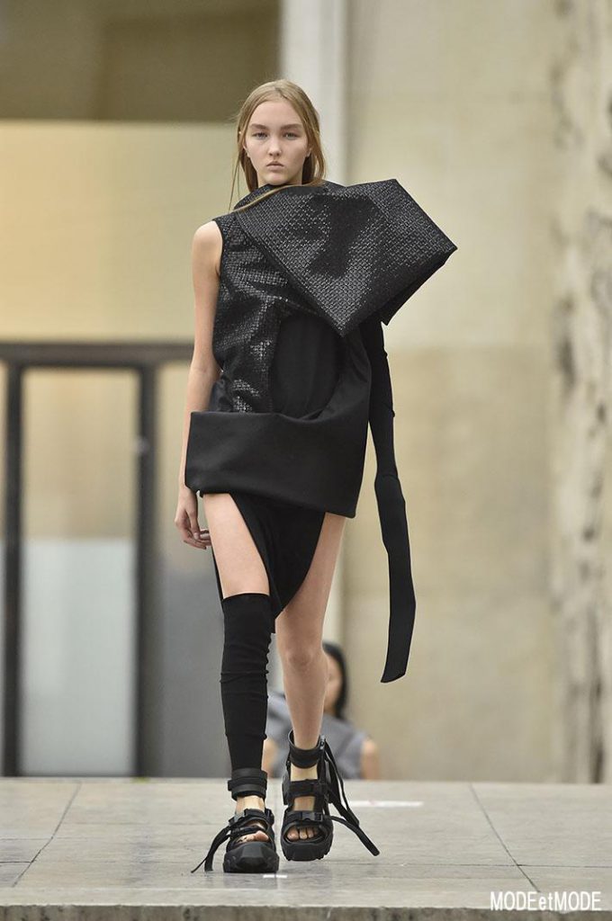 RICK_OWENS_ss18_012