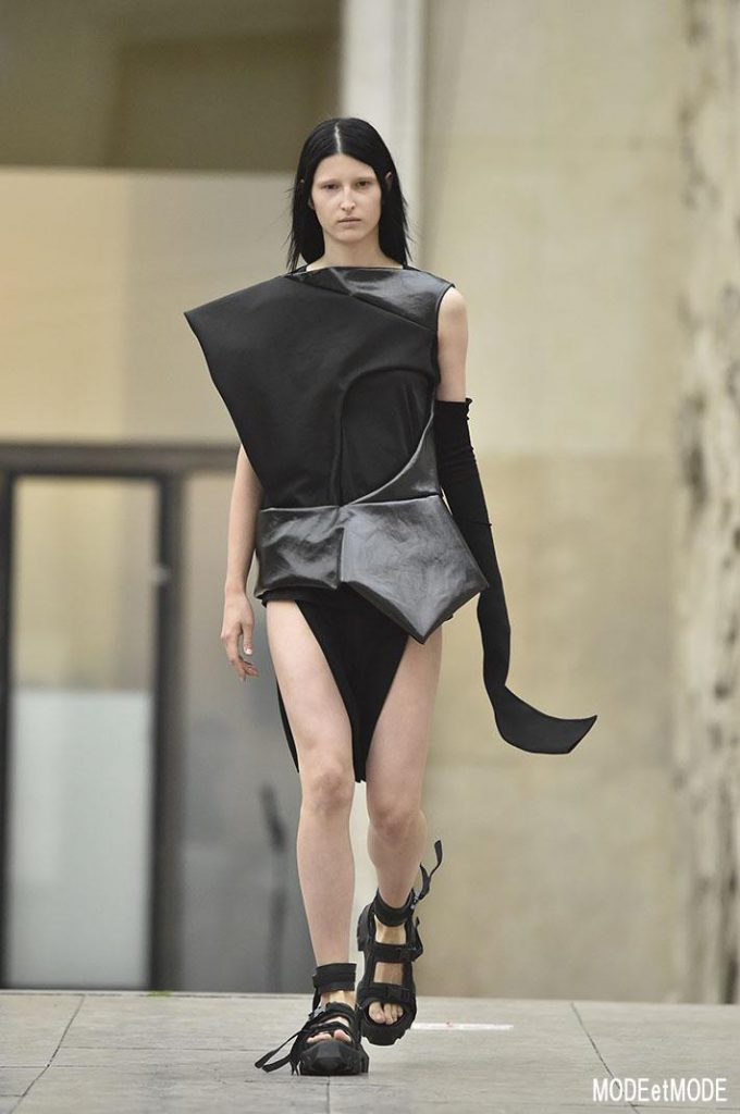RICK_OWENS_ss18_016