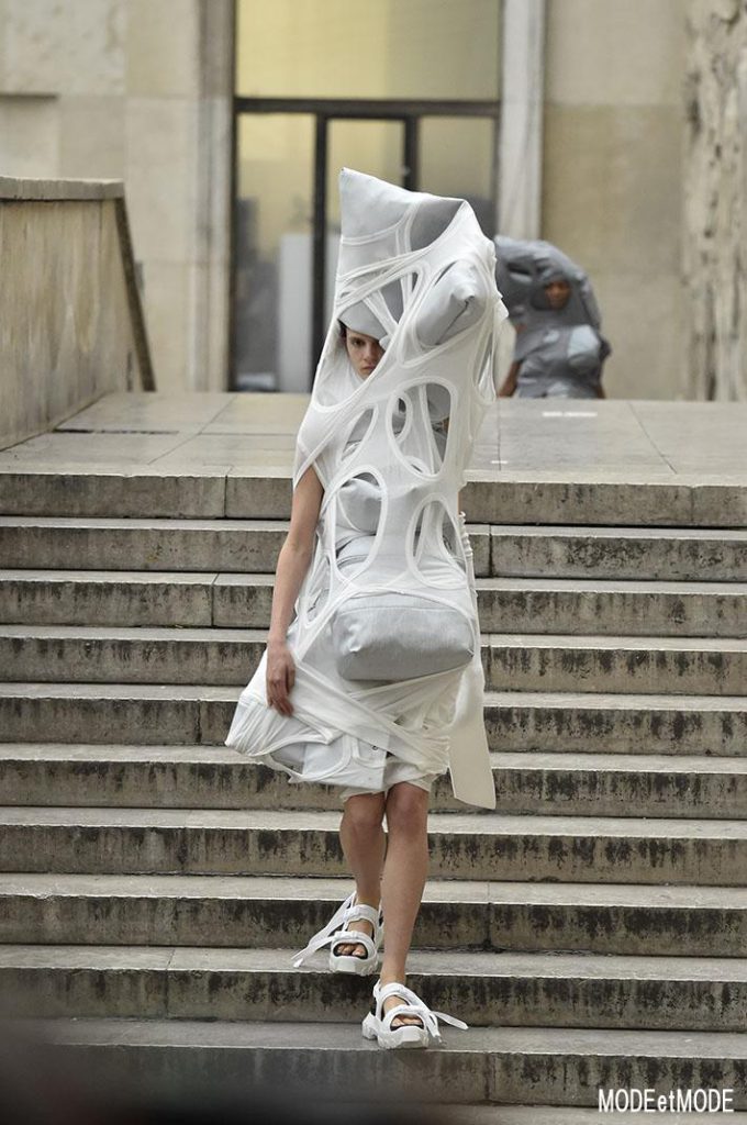 RICK_OWENS_ss18_037