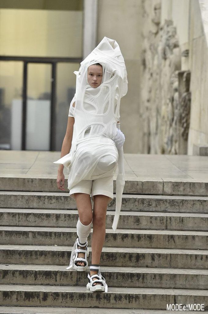 RICK_OWENS_ss18_039