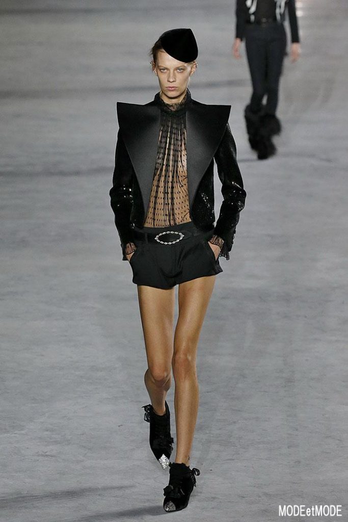 SAINT_LAURENT_ss18_077