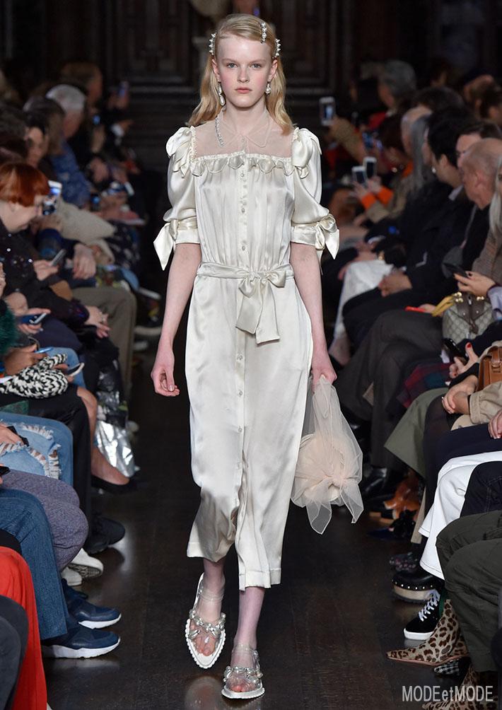 SIMONE_ROCHA_ss18_003