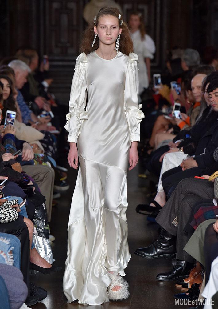 SIMONE_ROCHA_ss18_004