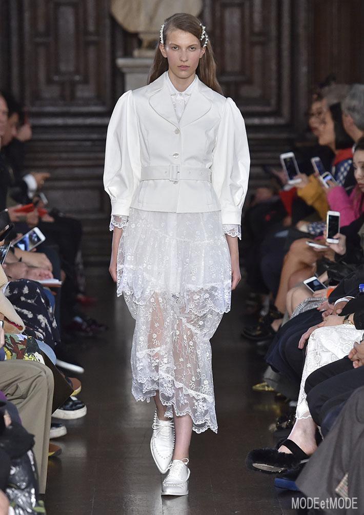 SIMONE_ROCHA_ss18_006