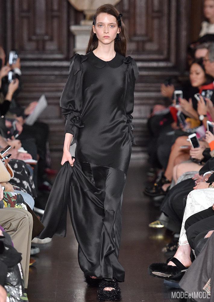 SIMONE_ROCHA_ss18_009