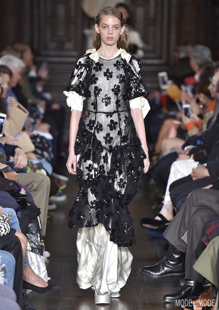SIMONE_ROCHA_ss18_012