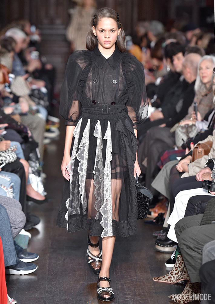 SIMONE_ROCHA_ss18_015