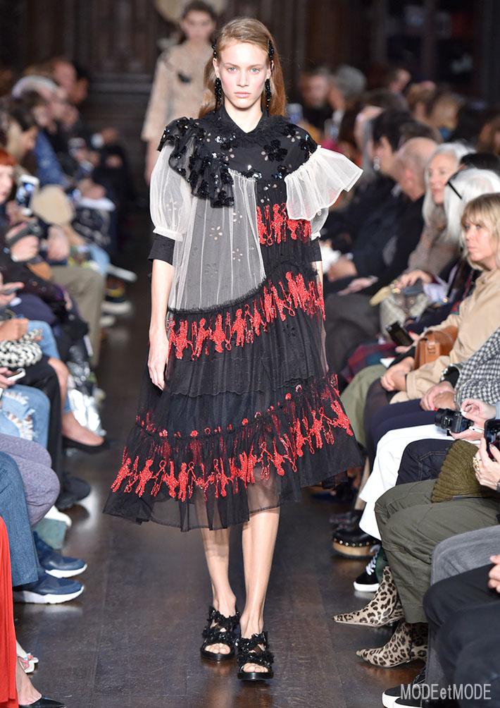 SIMONE_ROCHA_ss18_018