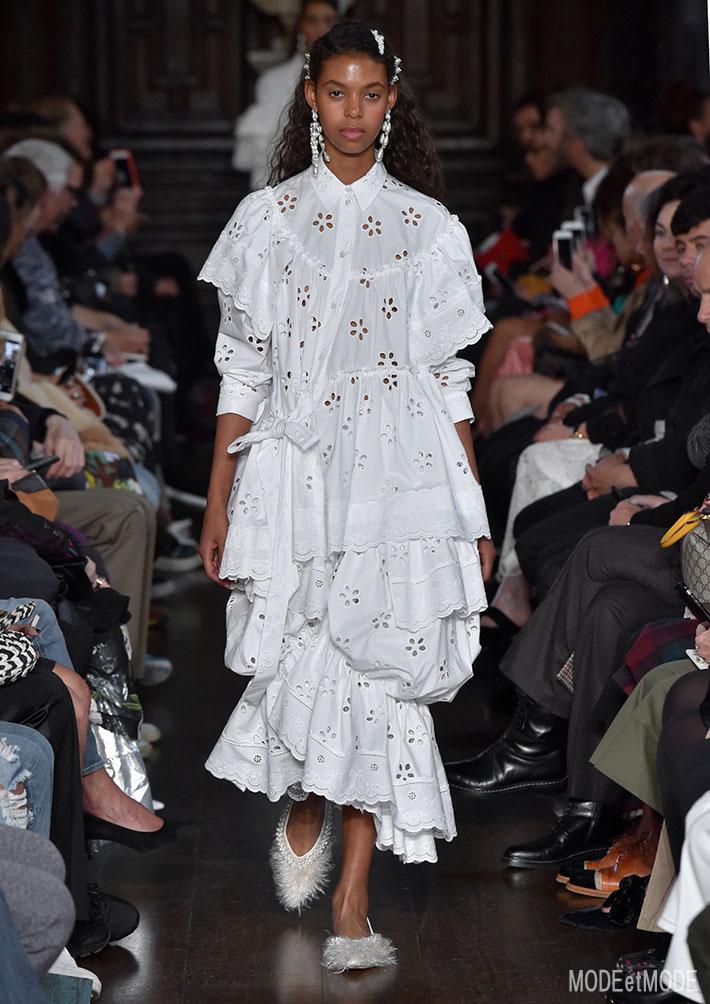 SIMONE_ROCHA_ss18_035