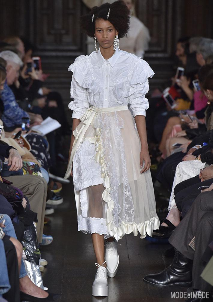 SIMONE_ROCHA_ss18_039