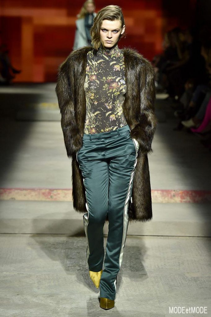 TOPSHOP_ss18_011