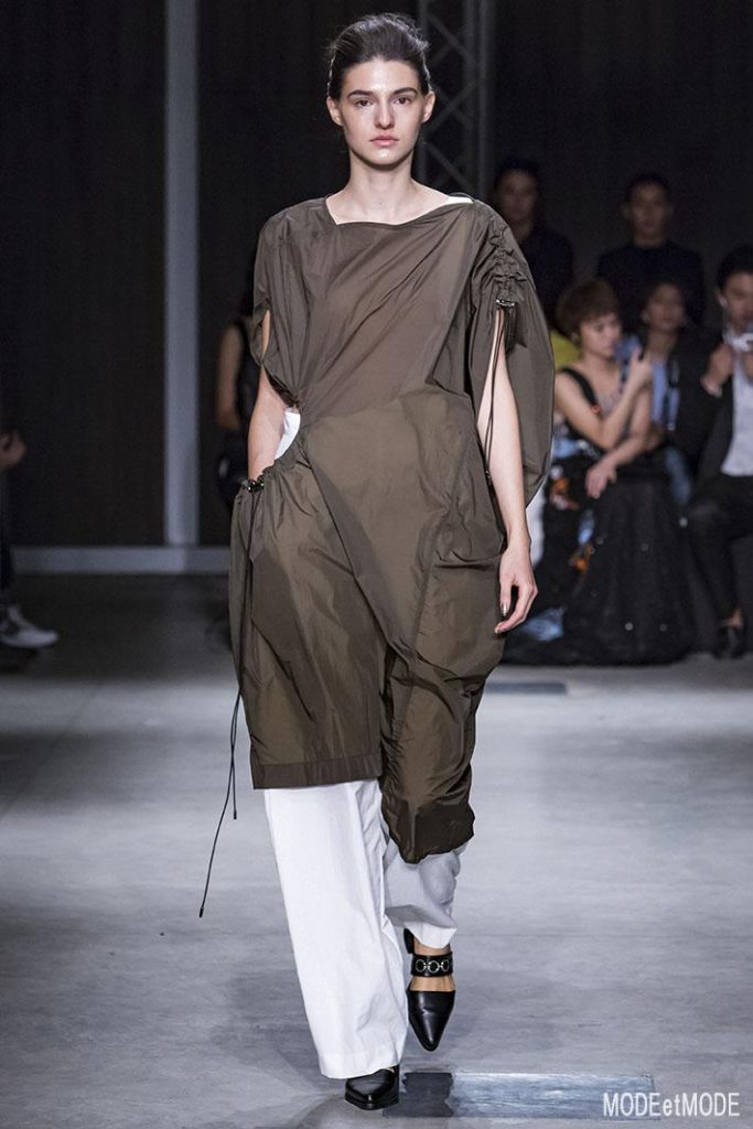 UJOH_ss18_027