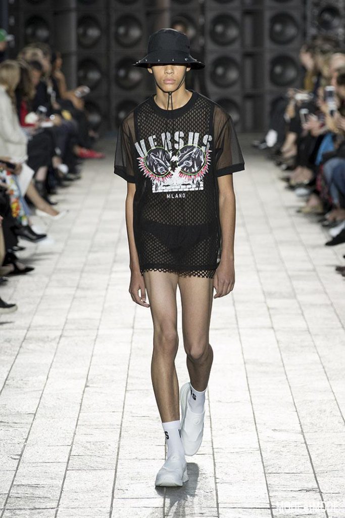 VERSUS_VERSAC_ss18_017