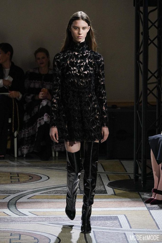 giambattista-valli_ss18hc_002
