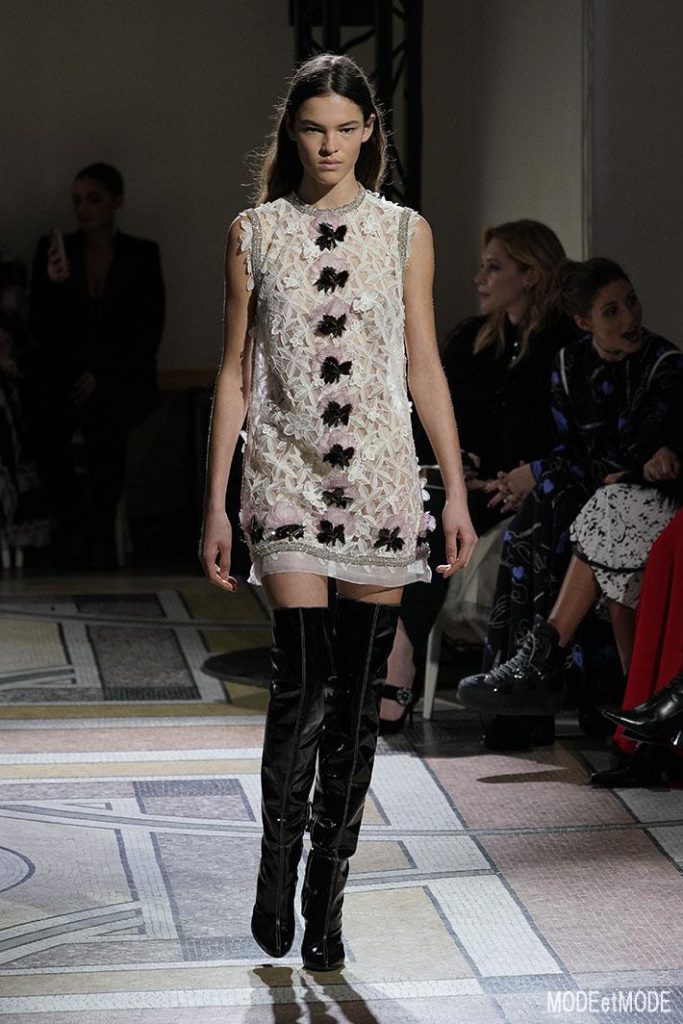 giambattista-valli_ss18hc_003