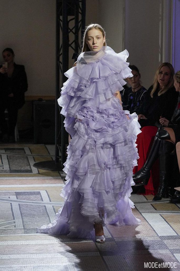 giambattista-valli_ss18hc_012