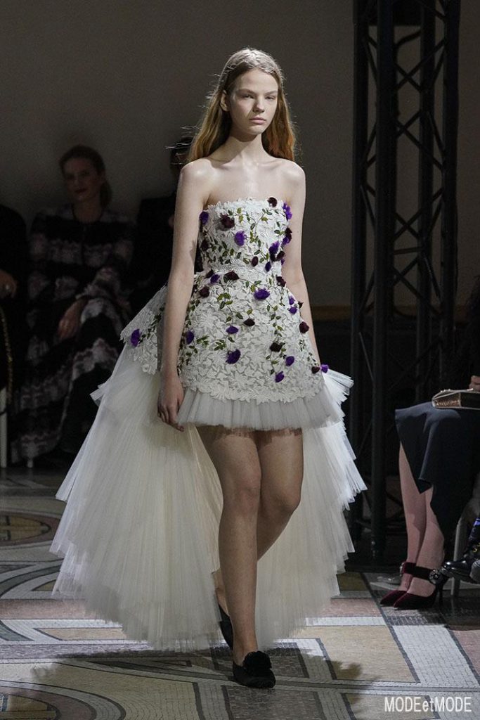 giambattista-valli_ss18hc_017